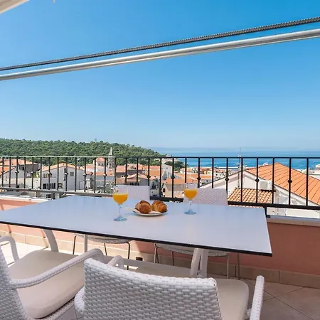 Andrija アパート